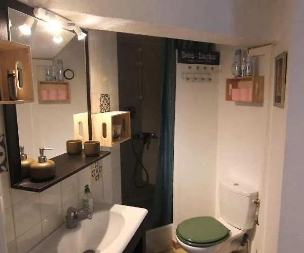 Joli Independant Avec Kitchenette